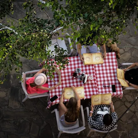 La Casa Vendégház 3*