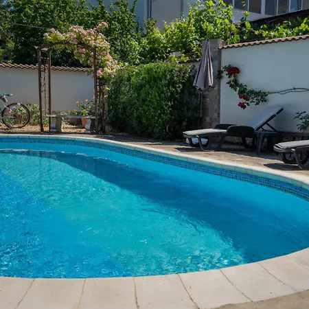 La Casa 3*