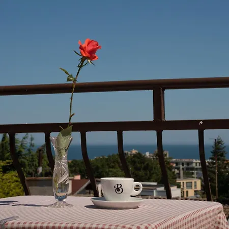 La Casa Pensión Varna