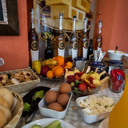 Gasthuis La Casa Varna