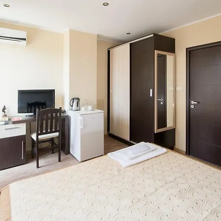 Gasthuis La Casa Varna