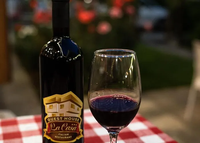 La Casa Πανσιόν