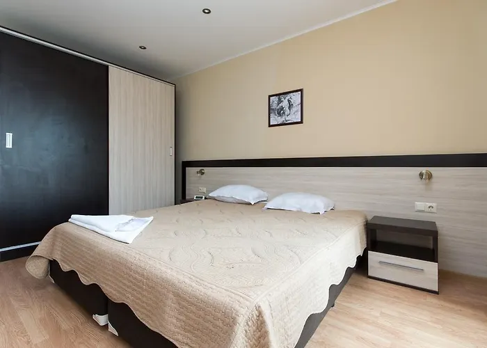 Πανσιόν La Casa 3*