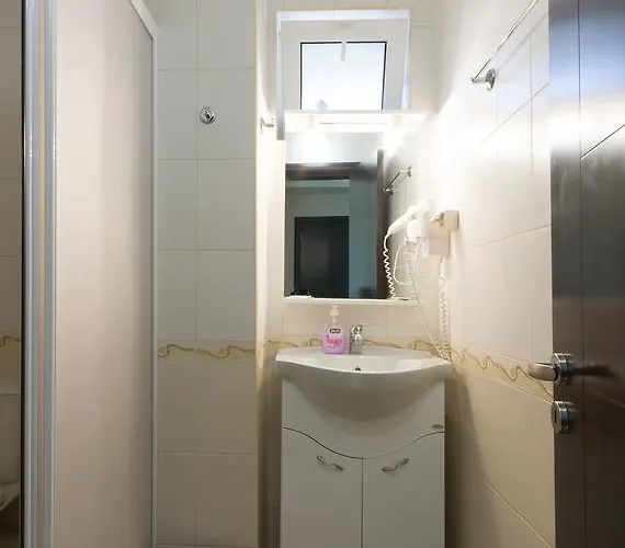 Πανσιόν La Casa 3*