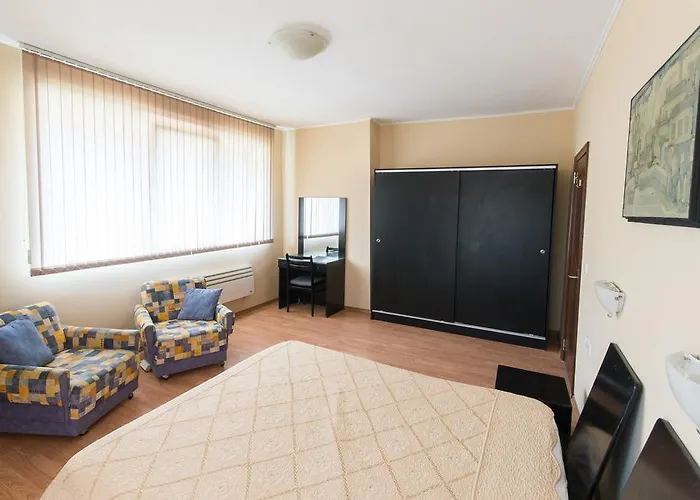 Πανσιόν La Casa Βάρνα