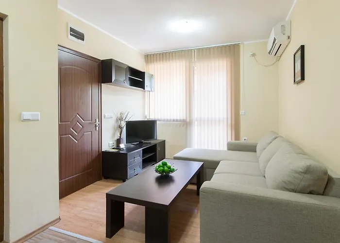 Πανσιόν La Casa 3*